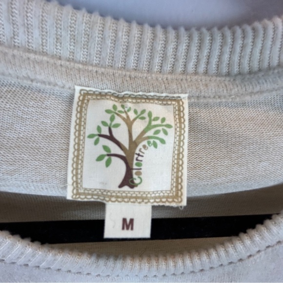 Colortree Casual Paris Themed Embellished Knit Short Sleeve Sweater Medium - Picture 5 of 13